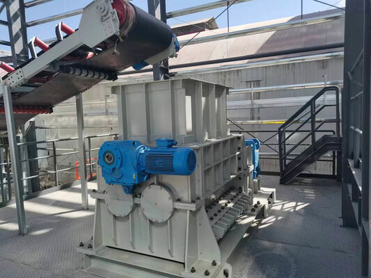 30 sampai 120 ton/jam gray double tooth roller crusher bahan baku penghancuran untuk pembuatan batu bata tanah liat dari produsen BBT