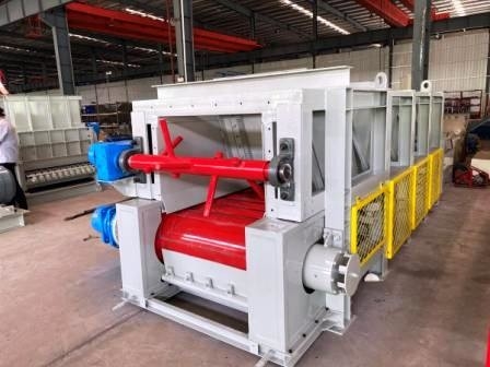 Plate Feeder Otomatis Mesin Pembuat Batako Semen 10 - 50m3 / jam Kapasitas