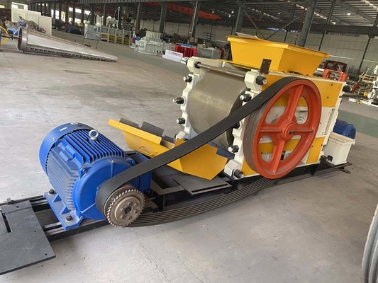 Peralatan Roller Hammer Crusher Mill Di Lini Produksi Tanah Liat