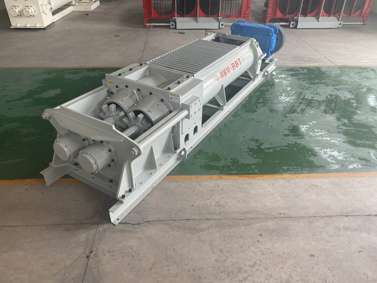 Horizontal Paddle Double Shaft Mixer 220V / 380V Disesuaikan Untuk Bahan Baku