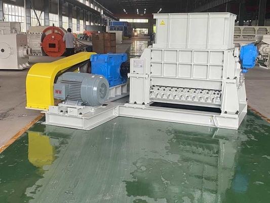 30 - 70m3 / H Double Toothed Roll Crusher Mesin Pengolah Bahan Baku Motor AC