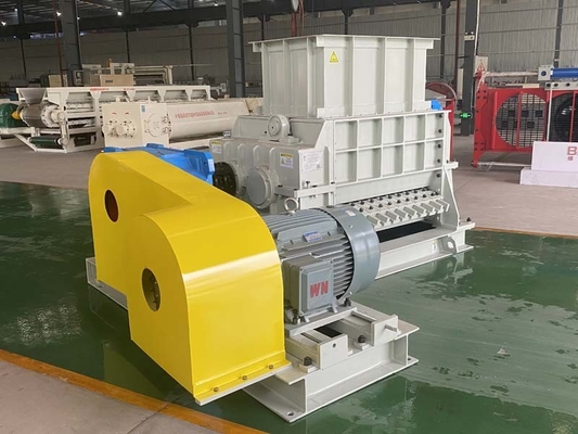 30 - 70m3 / H Double Toothed Roll Crusher Mesin Pengolah Bahan Baku Motor AC