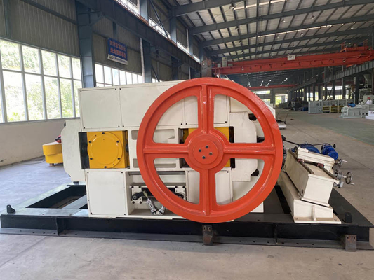 Tambang Bahan Baku Mesin Roller Crusher Ganda Untuk Lini Produksi Bata Tanah Liat