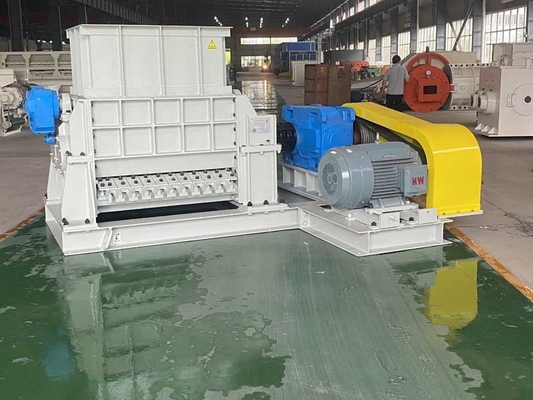 AC Motor Double Tooth Roller Crusher 30 - 45 m3 / H Kapasitas Pengolahan Bahan Baku