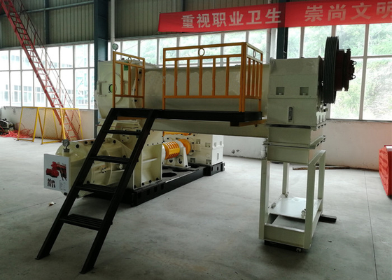 Lini Produksi Bata Tanah Lumpur Tanah Liat / Mesin Pembuat Bata Lapisan Telur