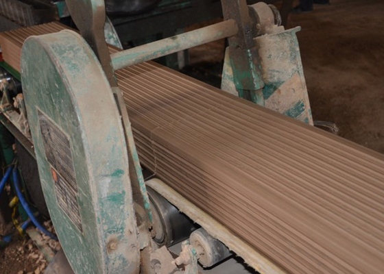 Fly Ash Automatic Clay Brick Machine Mesin Cetakan Batako Berongga Dengan Pengering