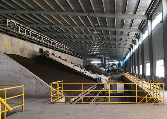 Lini Produksi Bata Tanah Liat Multi Bucket Ruang Penyimpanan Bahan Baku Otomatis