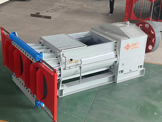 Mesin Pembuat Bata Merah Industri Front Grid Mixer Kapasitas 90-130 T / H