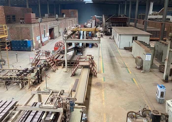 Jalur Produksi Otomatis Kiln Untuk Pembuatan Blok Tanah Liat Berongga
