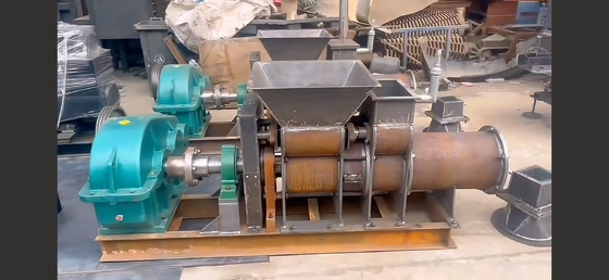 Tipe Kecil Tanah liat Brick Membuat Vacuum Extruder Pemasok Dari Cina BBT Manufacturer