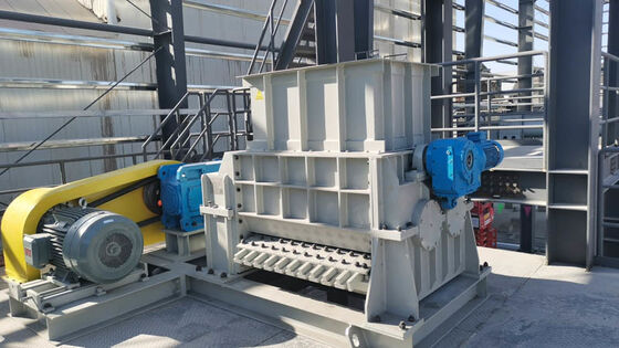 30 sampai 120 ton/jam gray double tooth roller crusher bahan baku penghancuran untuk pembuatan batu bata tanah liat dari produsen BBT