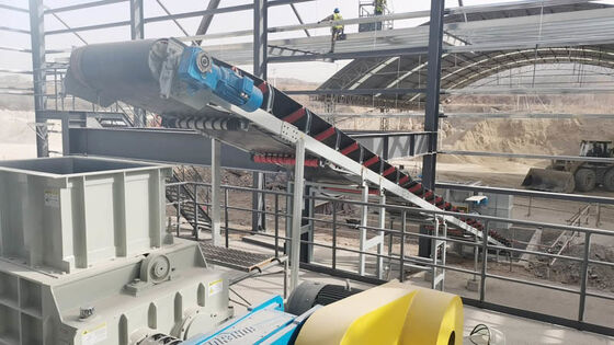 30 sampai 120 ton/jam gray double tooth roller crusher bahan baku penghancuran untuk pembuatan batu bata tanah liat dari produsen BBT