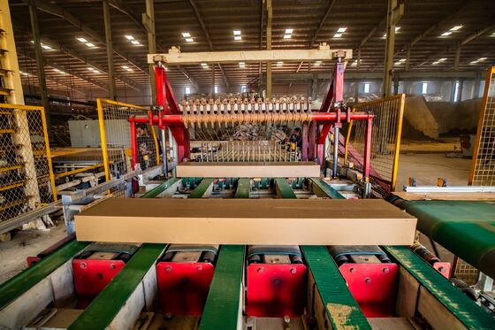 Mesin Pemotong Sinkron Down-press 100 ton/hari hingga 1200 ton/hari Untuk Pemotongan Blok Berongga Tanah Liat dan Batu Bata Padat