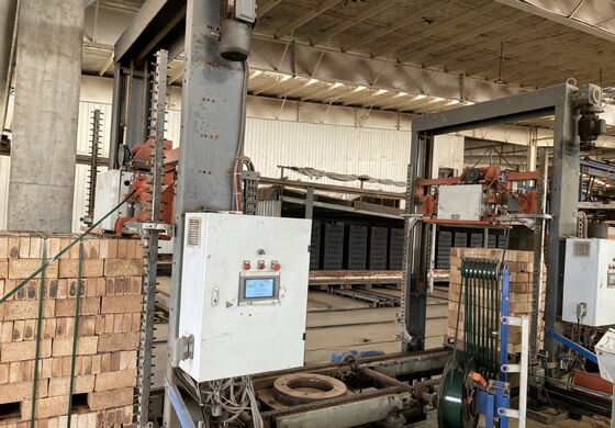 Sistem Bongkar &amp; Pengemasan Batako Tanpa Pallet Sepenuhnya Otomatis untuk Lini Produksi Batako Tanah Liat